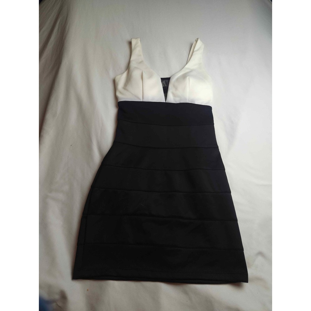 My Michelle Colorblock Bandage Bodycon Dress Black White‎ Size 5 Mini Cocktail